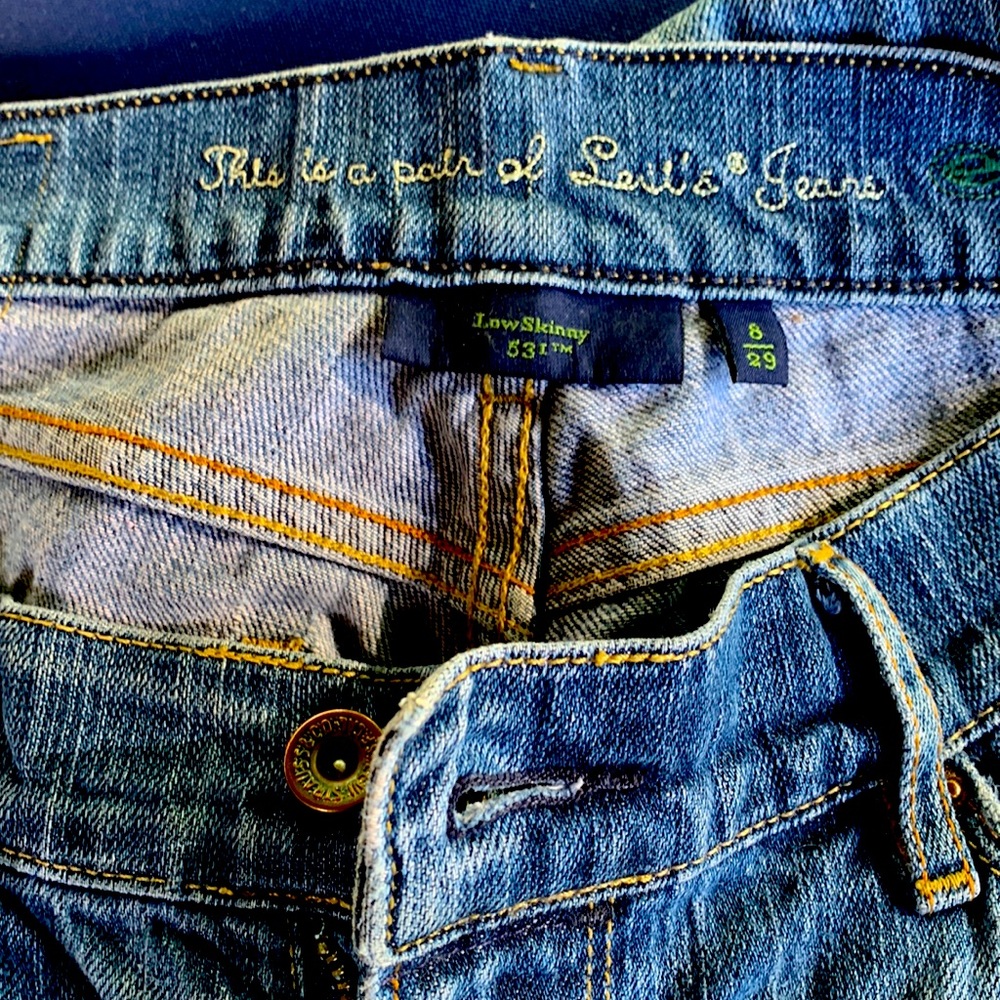 “This is a pair of Levi’s jeans”